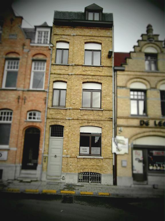 Holiday Home Alice House Ипр Экстерьер фото