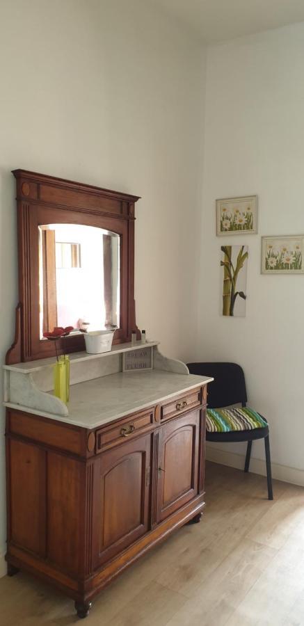 Holiday Home Alice House Ипр Экстерьер фото