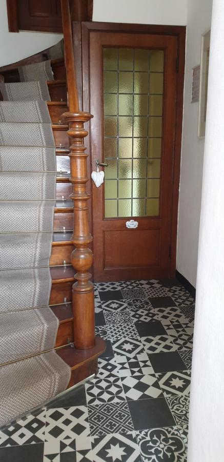 Holiday Home Alice House Ипр Экстерьер фото