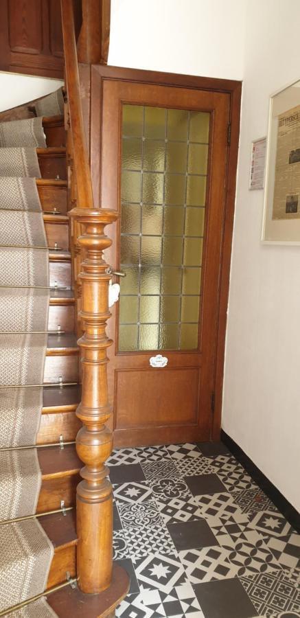 Holiday Home Alice House Ипр Экстерьер фото